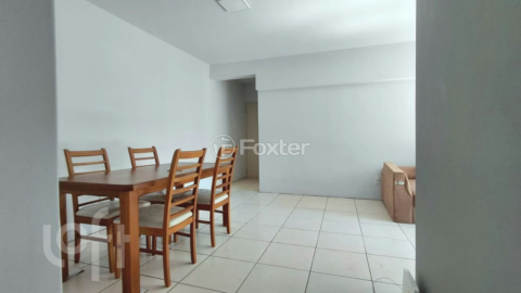 Image 7 - 985948