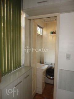 Image 8 - 985954