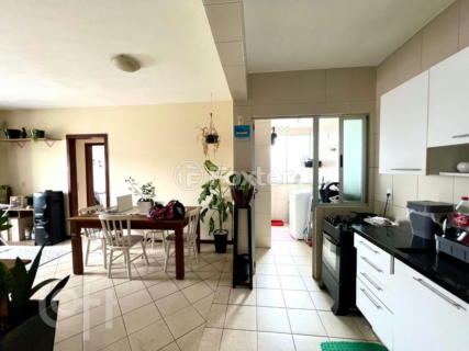 Image 3 - 985978