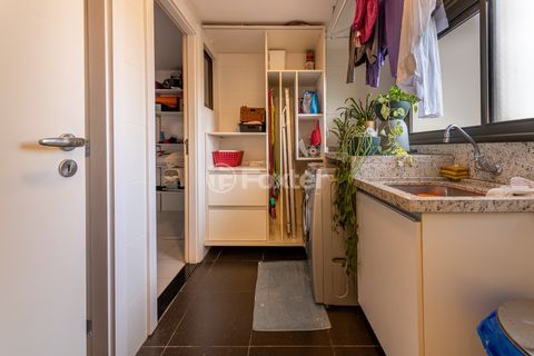 Image 31 - 985991