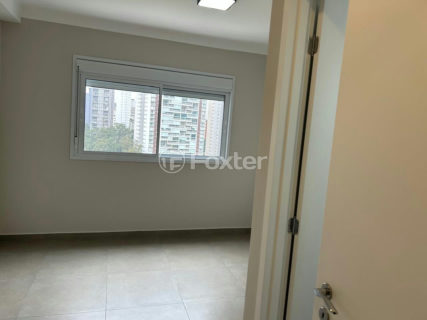 Image 8 - 986047