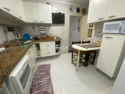 Image 19 - 986054
