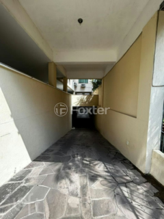 Image 1 - 986108