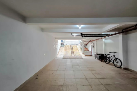 Image 31 - 986273