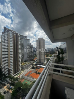 Image 5 - 986329