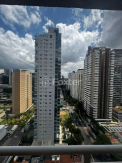 Image 6 - 986329