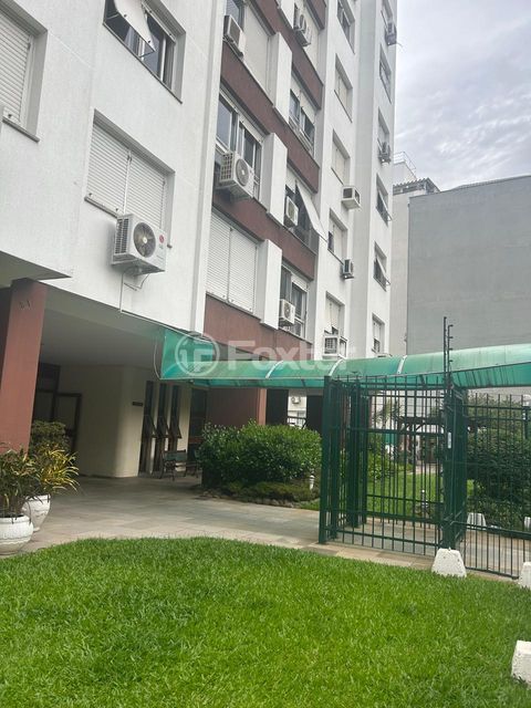 Image 26 - 986448