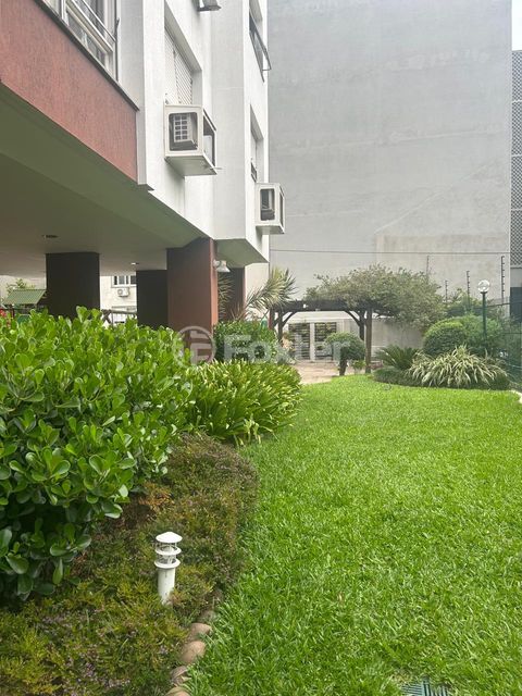 Image 21 - 986448