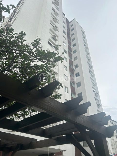 Image 8 - 986448