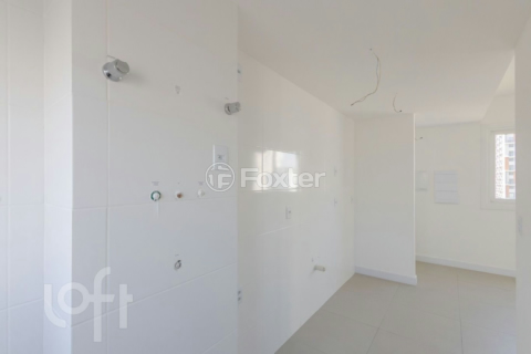 Image 38 - 986551