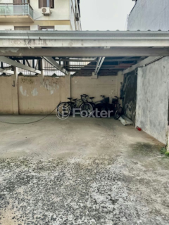 Image 21 - 986563