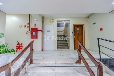 Image 30 - 986657