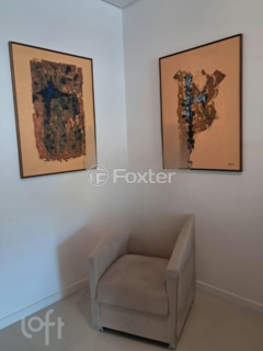 Image 4 - 986663
