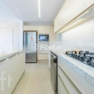 Image 4 - 986680