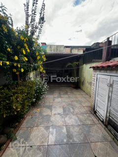 Image 7 - 986696
