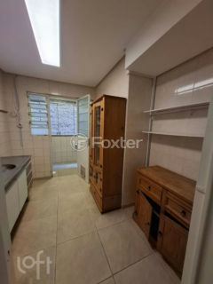 Image 4 - 986778