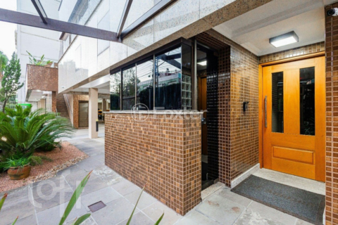 Image 31 - 987005