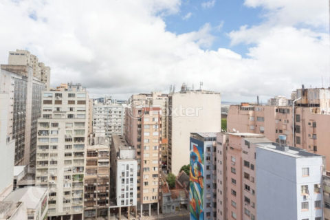 Image 22 - 987028