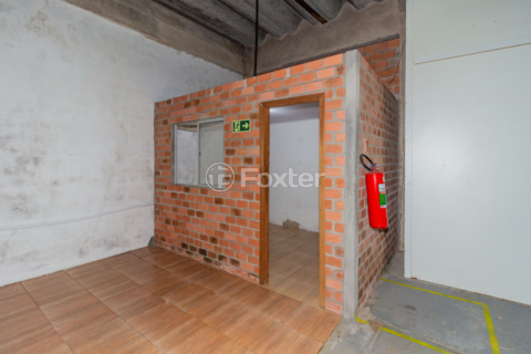Image 31 - 987110