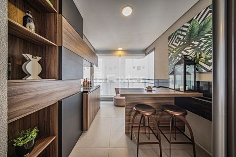 Image 22 - 987334