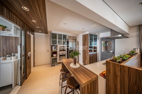 Image 21 - 987334