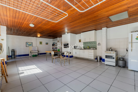 Image 35 - 987376