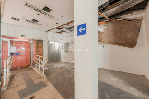 Image 7 - 987456