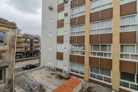 Image 17 - 987546