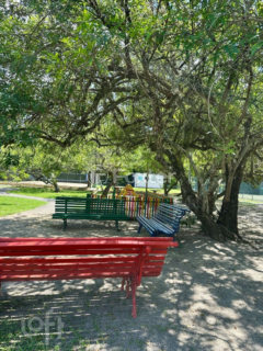 Image 26 - 987547