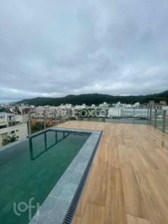 Image 17 - 987557