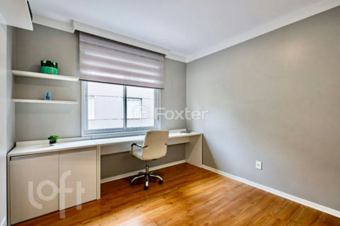 Image 21 - 987564