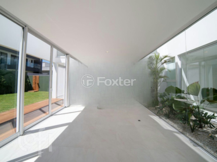 Image 5 - 987663