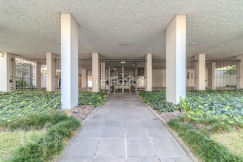 Image 37 - 987701