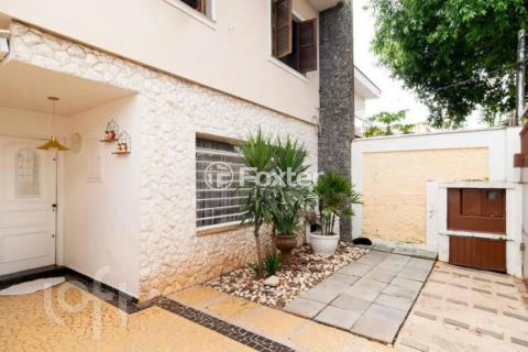 Image 33 - 987835