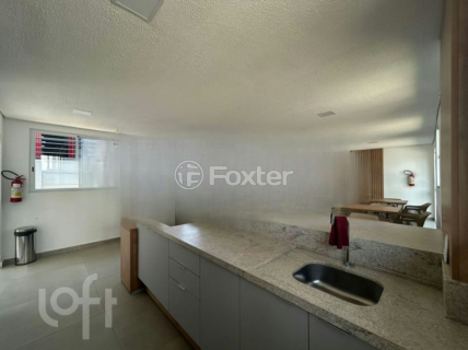 Image 4 - 987884