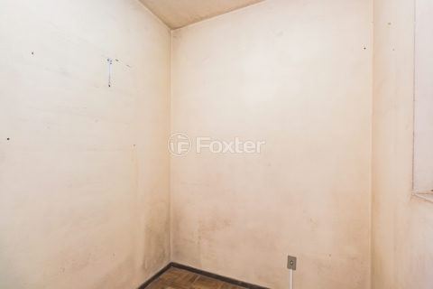 Image 31 - 987897