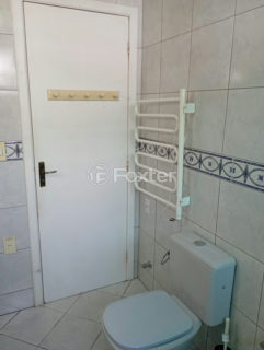 Image 8 - 987992