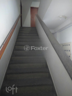 Image 8 - 988083