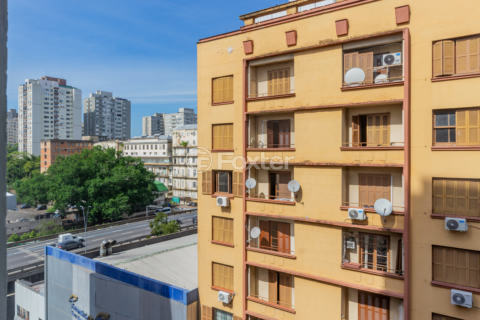 Image 8 - 988135