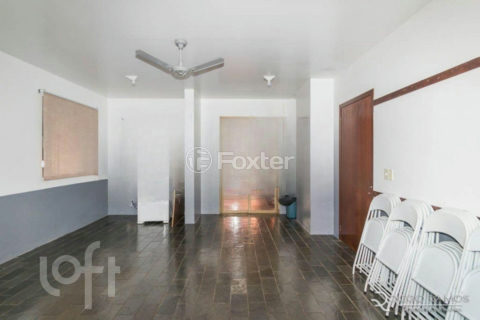 Image 31 - 988151