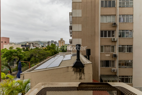 Image 17 - 988176