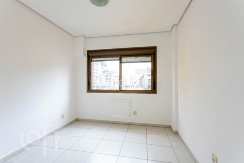 Image 3 - 988409