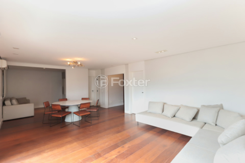 Image 7 - 988439