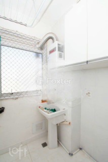 Image 21 - 988444