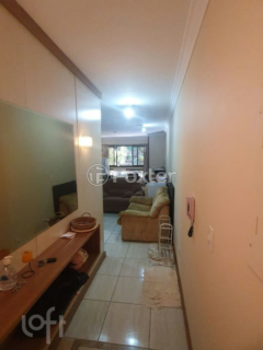 Image 7 - 988528