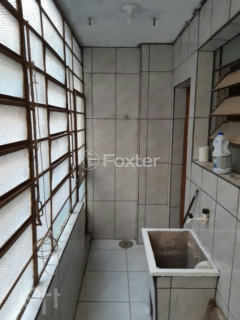 Image 4 - 988542