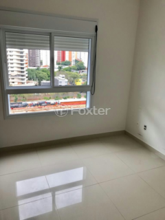 Image 3 - 988549
