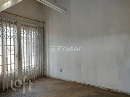 Image 21 - 988568