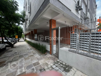 Image 30 - 988639