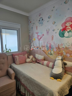 Image 8 - 988657